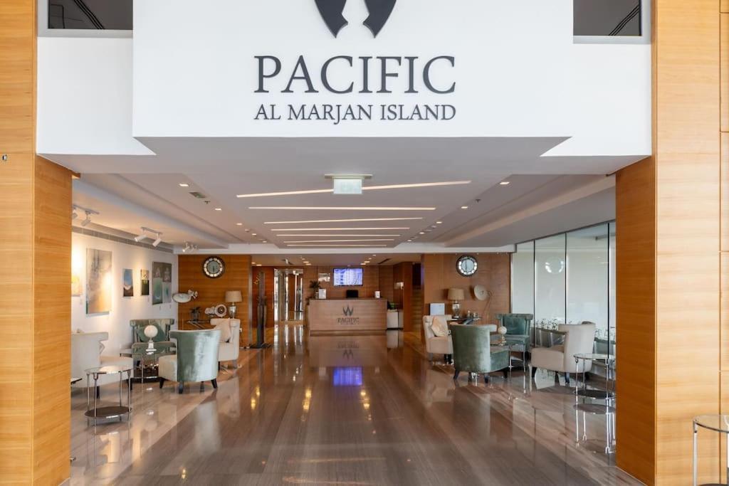 Marjan Island - Open Sea View Apartment